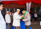 Kapolri-Temui-Gus-Ubed-di-Ponpes-Langitan-Jatim,-Jaga-Silaturahmi-dengan-Ulama