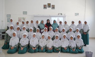 Unit-PPA-Satreskrim-Polresta-Sidoarjo-Edukasi-Pelajar-Tangguh-Hadapi-Era-Digital