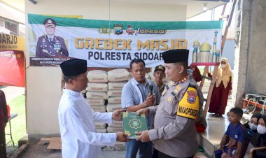 Jumat-Curhat,-Wakapolresta-Sidoarjo-Ajak-Warga-Guyub-Rukun-Jelang-Pemilu