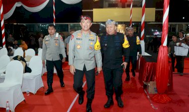 Lestarikan-Budaya-Daerah,Polda-Jatim-Gelar-Pertunjukan-Wayang-Kulit-di-HUT-Korps-Brimob-ke-79-dan-Polairud-ke-74