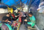 Gelar-Jumat-Berkah-Bersama-Driver-Ojek-Online-Polres-Ponorogo-Edukasi-Keselamatan-Berlalu-Lintas