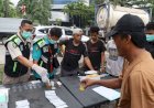 Polres-Pelabuhan-Tanjungperak-Test-Urine-Sopir-Truk-dan-Bus-Jelang-Mudik-Lebaran