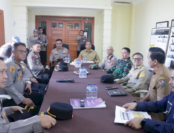 Gunung Sinabung Berstatus Siaga, 176 Personel Polri Dikerahkan untuk Layani dan Lindungi Masyarakat