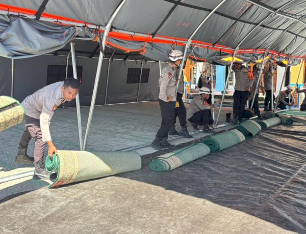 Brimob Hadir di Tengah Pemulihan, Bantu Fasilitas Ibadah dan Pendidikan Pascagempa