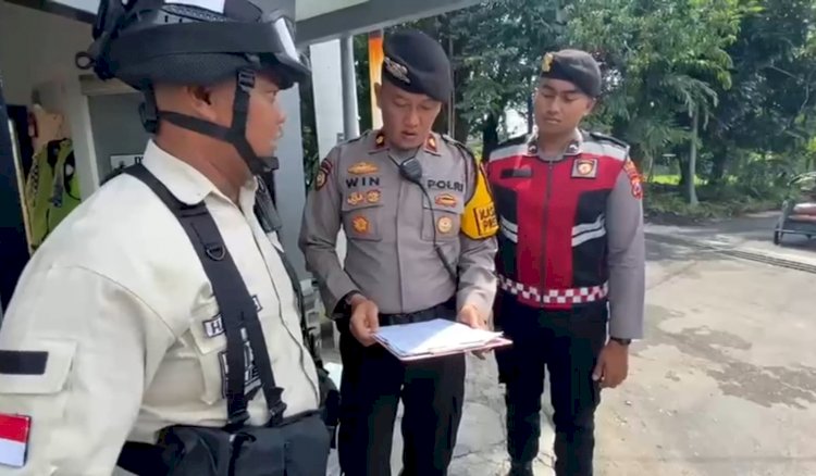 Wujudkan Mudik Ceria Penuh Makna Polisi di Kota Malang Rutin Patroli Rumah Kosong