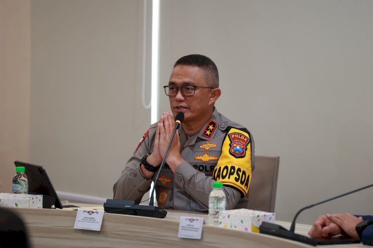 Beri Kuliah Umum Pasca Sarjana di UNAIR, Kapolda Jatim Paparkan Smart Policing Dalam Mewujudkan Keamanan