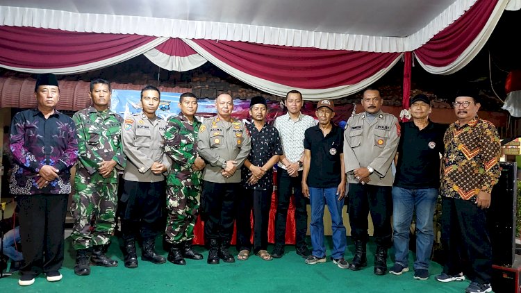 Sinergitas di Kecamatan Tarik Peringati Hari Bhayangkara