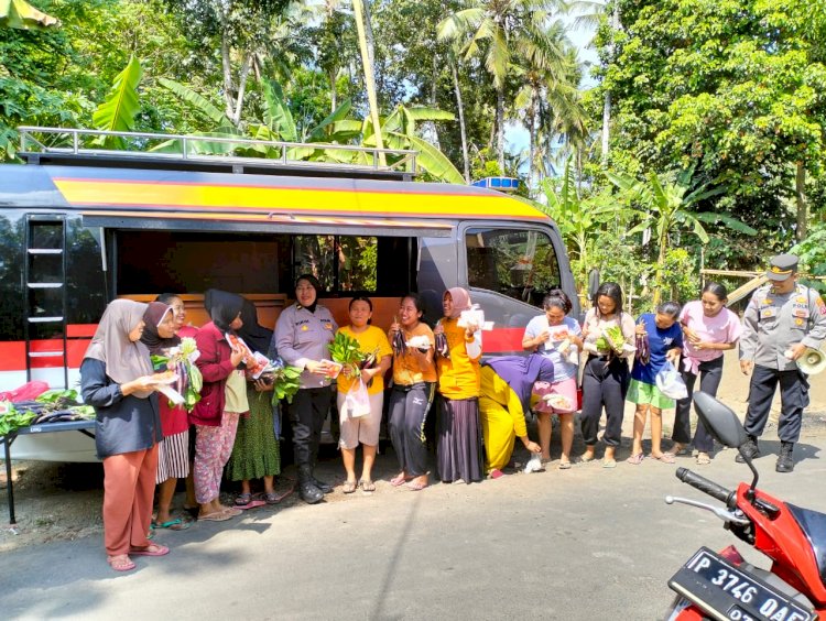 Polresta Banyuwangi Sosialisasi Kamtibmas Jelang Pilkada Melalui Mobil Sayur