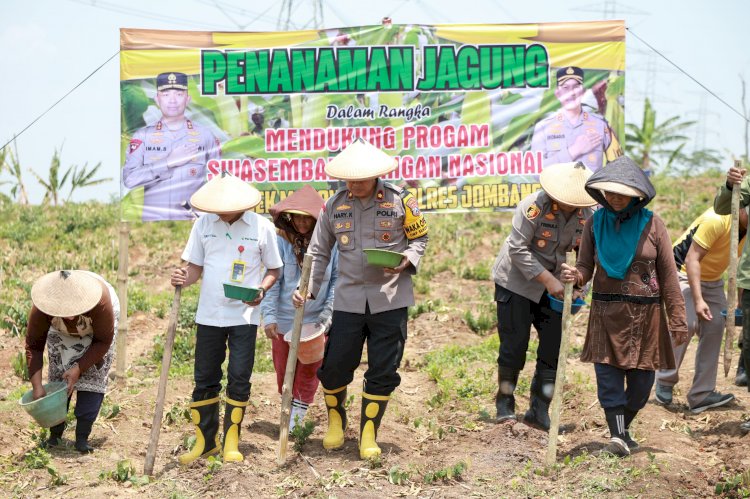 Wujudkan Swasembada Pangan, Polres Jombang Tanam Jagung di Lahan Kosong