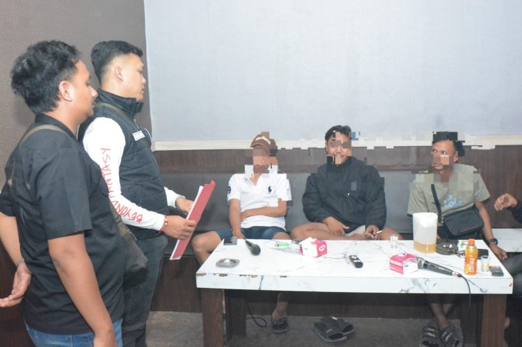 Cegah Peredaran Narkoba,Tim Gabungan Polres Bondowoso Razia THM dan Tes Urine Pengunjung